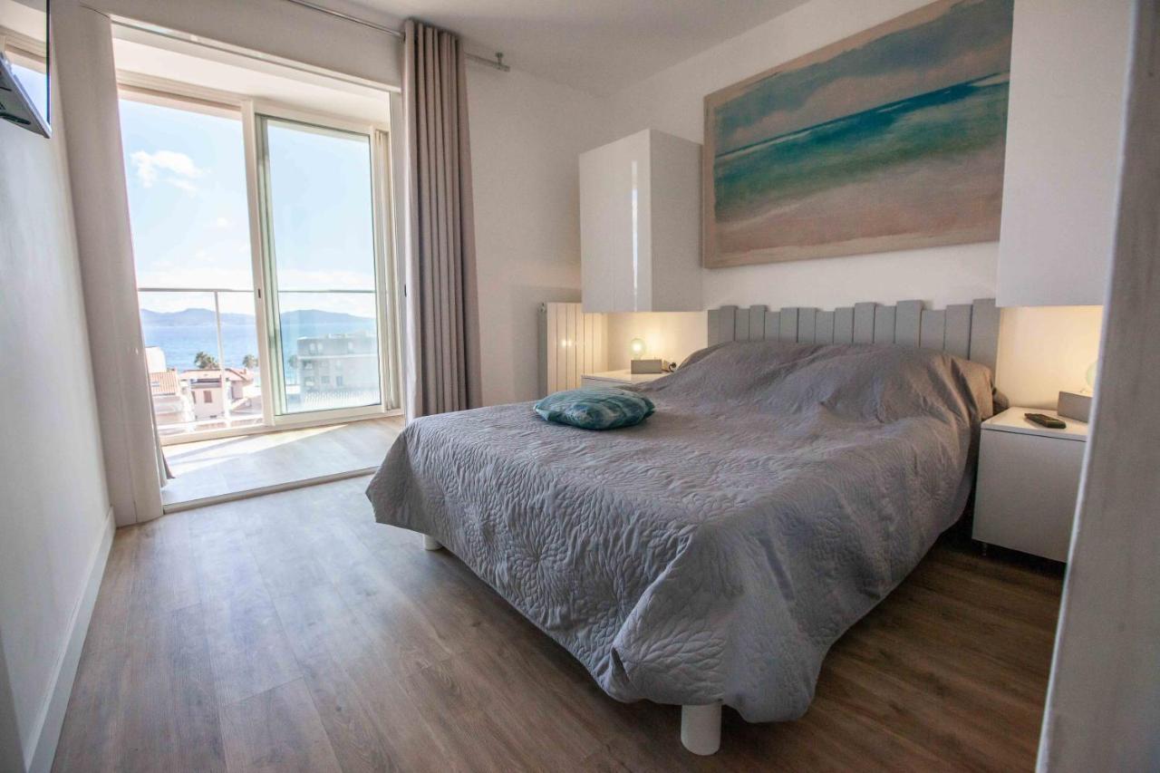 Tres Beau T2 Climatise Refait A Neuf, Vue Mer Panoramique Exceptionnelle A 120M A Pied De La Plage La Ciotat Kültér fotó