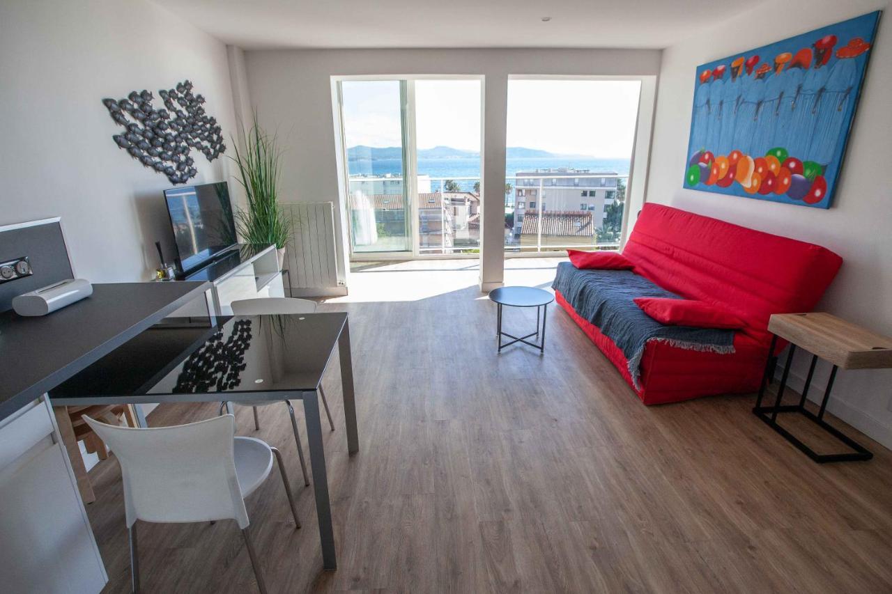 Tres Beau T2 Climatise Refait A Neuf, Vue Mer Panoramique Exceptionnelle A 120M A Pied De La Plage La Ciotat Kültér fotó